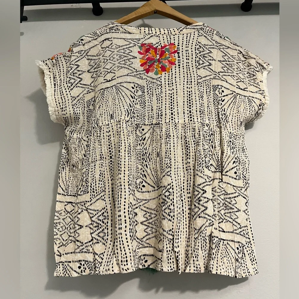 THML Floral Boho Flutter Tassel Tie Top. Size Small. - Picture 2 of 3